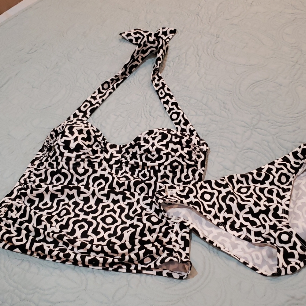 Bathing suit